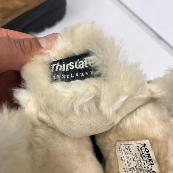 SOREL Snow /Rain Boots Womens Sz 6 Black & Tan Short Zip Suede - Picture 11 of 14